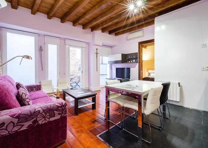 Apartamento con patio junto a la Catedral by Toledo AP