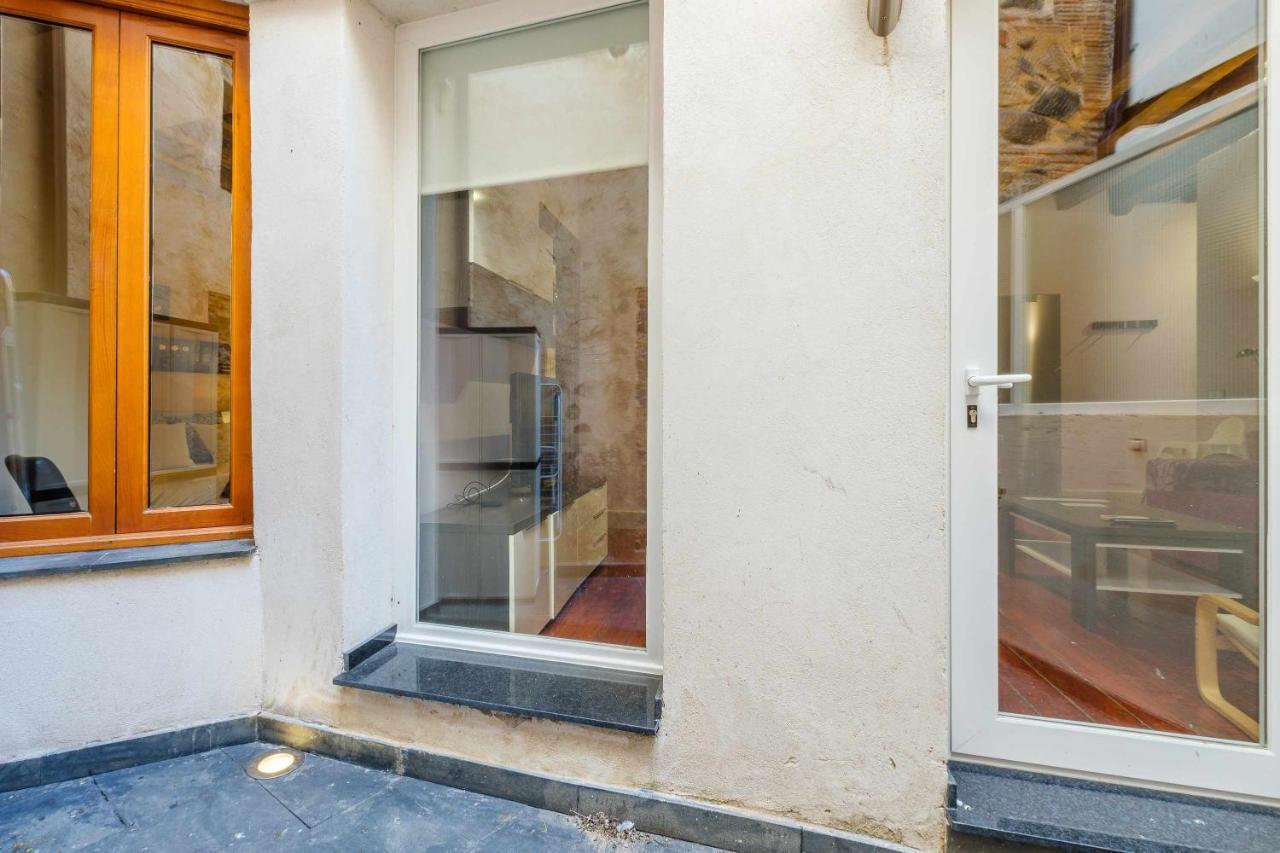 Apartamento Con Patio Junto A La Catedral By Ap